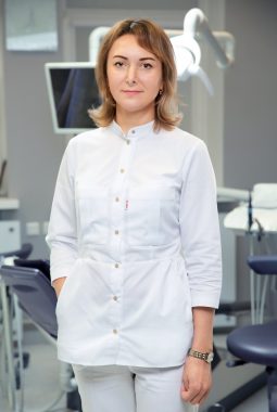 Врач-стоматолог-терапевт высшей квалификационной категории Ретюхина Оксана Константиновна
