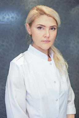 Старшая медицинская сестра стоматологии Филатова Елена Анатольевна